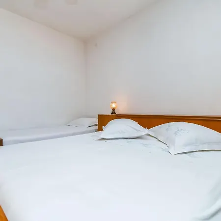 Apartments Ratimir